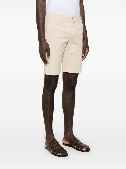 logo-plaque chino shorts